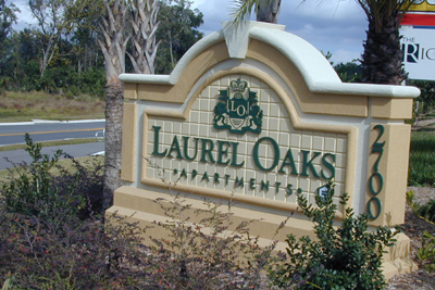 LAUREL OAKS