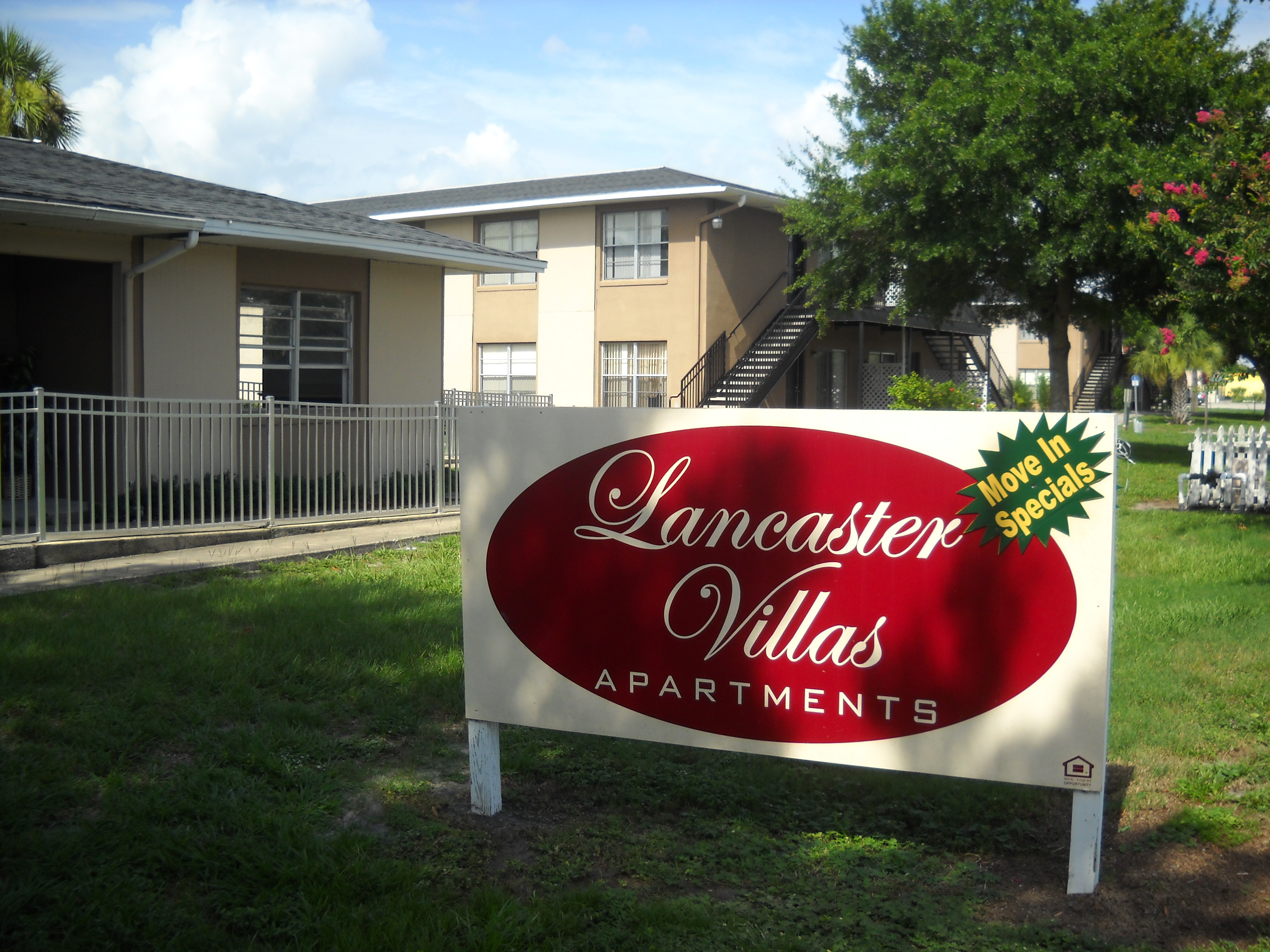 LANCASTER VILLAS